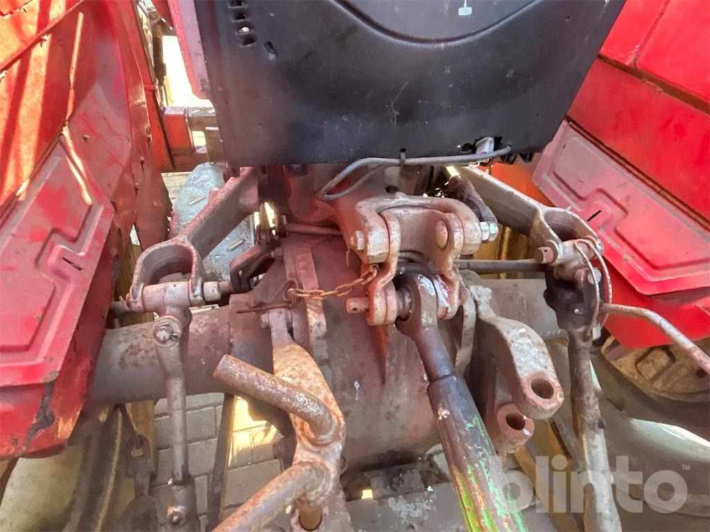 טרקטור קומפקטי Massey-Ferguson MF 135 (1970): תמונה 28