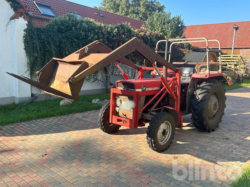 Massey-Ferguson MF 135 (1970) - טרקטור חקלאי: תמונה 1 Massey-Ferguson MF 135 (1970) - טרקטור חקלאי: תמונה 1