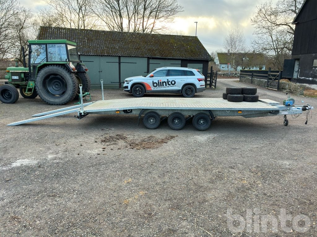 NIEWIADOW - קרון נגרר: תמונה 4 NIEWIADOW - קרון נגרר: תמונה 4