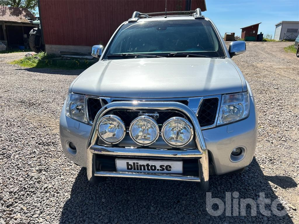 NISSAN Navara D40 med översynsbehov - טנדר: תמונה 2 NISSAN Navara D40 med översynsbehov - טנדר: תמונה 2
