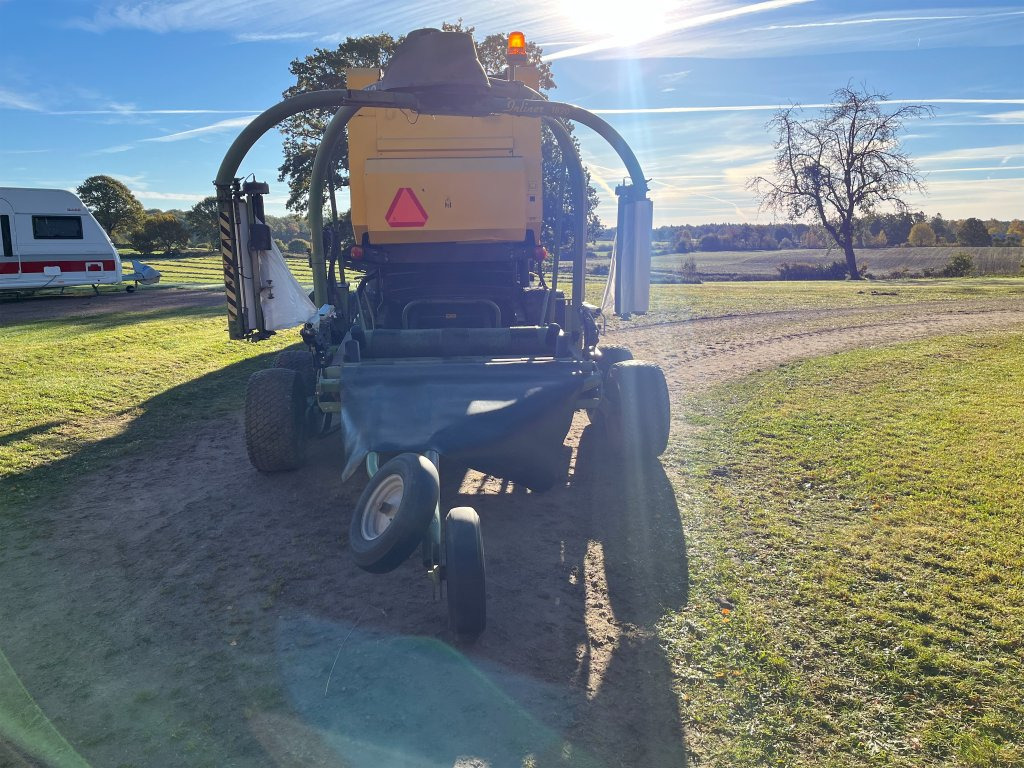 New Holland BR7070/180R - מכונת צרור עגולה, עוטף צרור: תמונה 4 New Holland BR7070/180R - מכונת צרור עגולה, עוטף צרור: תמונה 4