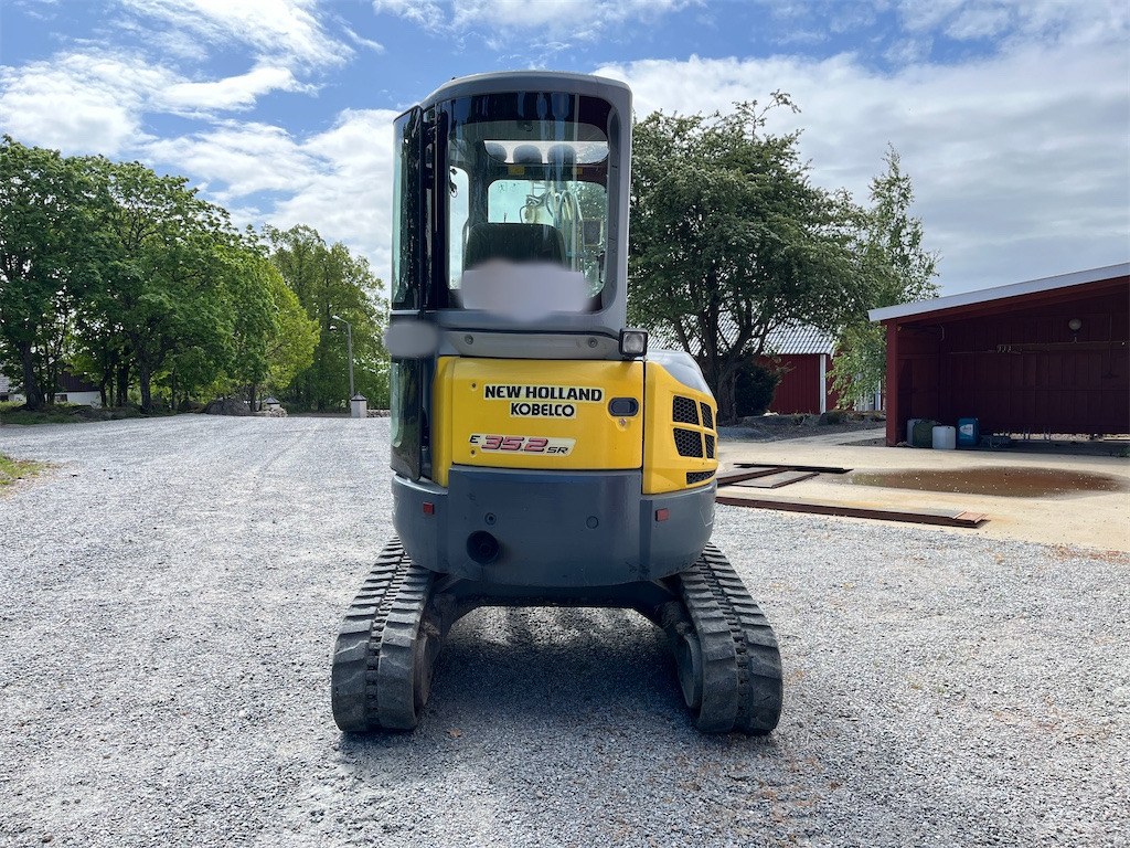 New Holland E35 2 C - מיני מחפר: תמונה 5 New Holland E35 2 C - מיני מחפר: תמונה 5