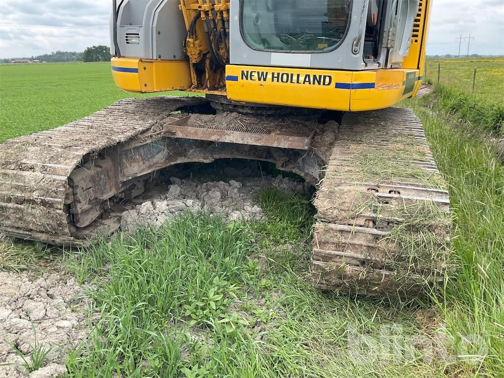 New Holland kobelco E235 B se - מחפר סורק: תמונה 5 New Holland kobelco E235 B se - מחפר סורק: תמונה 5