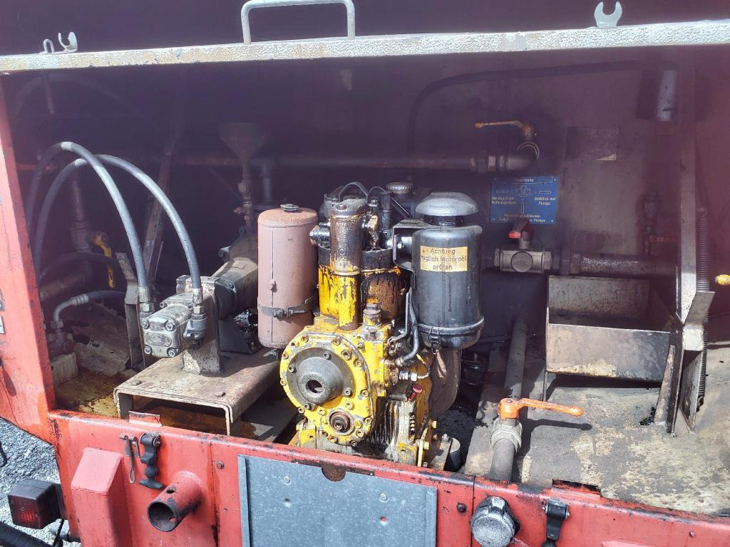 SCHAEFER ST6000T, Bindemittel Spritzmaschine (1992) - מרסס נגרר: תמונה 5 SCHAEFER ST6000T, Bindemittel Spritzmaschine (1992) - מרסס נגרר: תמונה 5