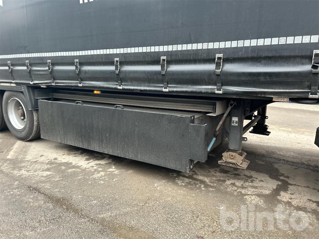 Sattelauflieger Krone (2010) - סמיטריילר עם וילונות צד: תמונה 5 Sattelauflieger Krone (2010) - סמיטריילר עם וילונות צד: תמונה 5