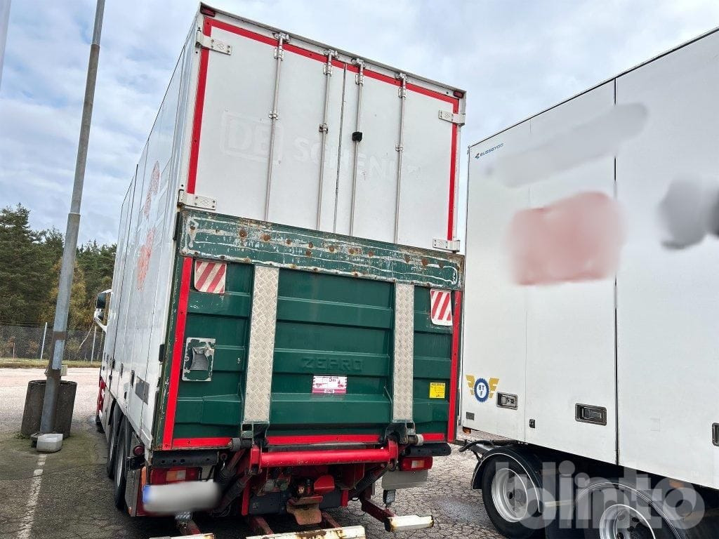 Skåpbil Volvo FH bussbyggskåp med kylaggregat - משאית קירור: תמונה 2 Skåpbil Volvo FH bussbyggskåp med kylaggregat - משאית קירור: תמונה 2