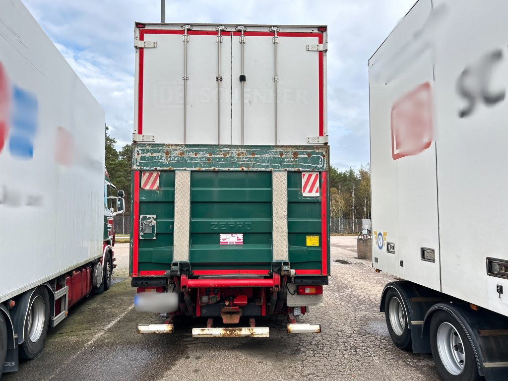 Skåpbil Volvo FH bussbyggskåp med kylaggregat - משאית קירור: תמונה 3 Skåpbil Volvo FH bussbyggskåp med kylaggregat - משאית קירור: תמונה 3