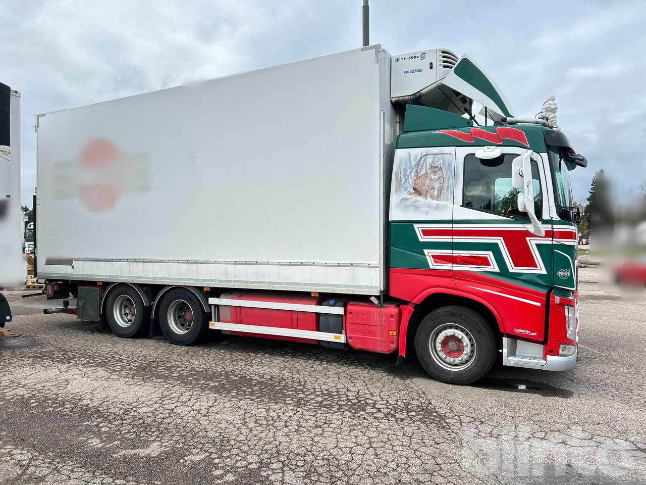 Skåpbil Volvo FH bussbyggskåp med kylaggregat - משאית קירור: תמונה 5 Skåpbil Volvo FH bussbyggskåp med kylaggregat - משאית קירור: תמונה 5