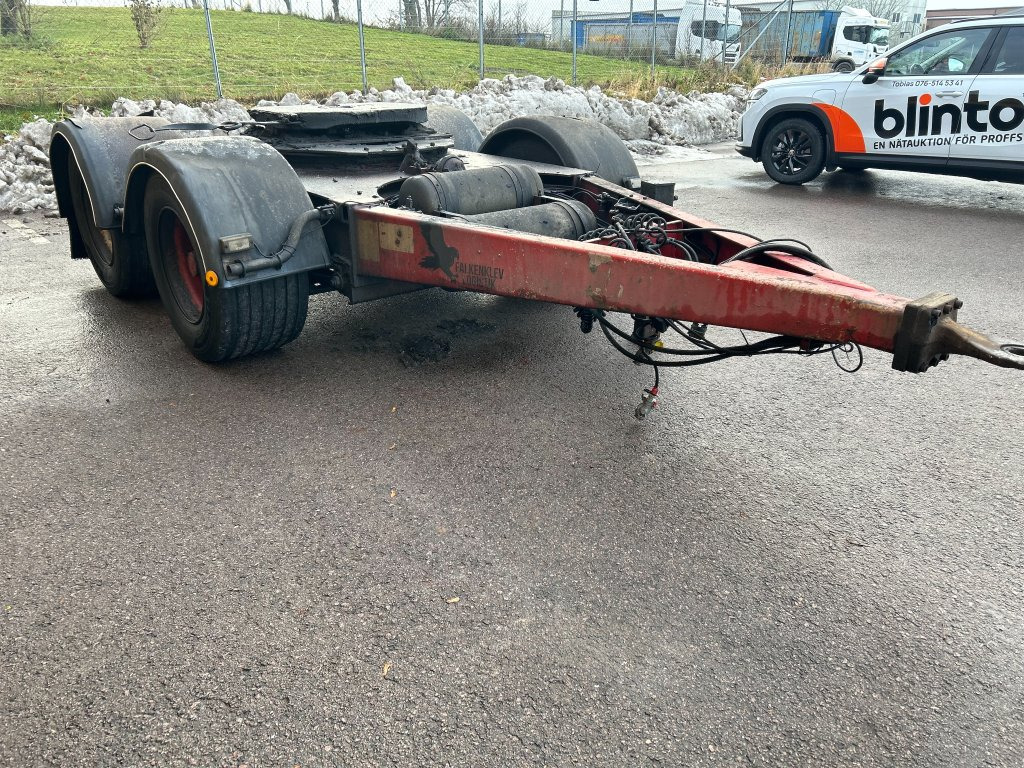 TYLLIS DOLLY - נגרר דולי: תמונה 3 TYLLIS DOLLY - נגרר דולי: תמונה 3