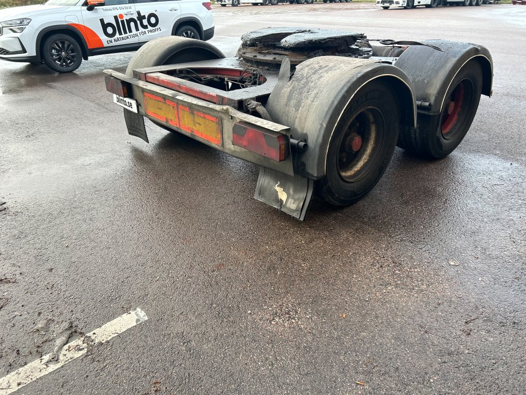 TYLLIS DOLLY - נגרר דולי: תמונה 4 TYLLIS DOLLY - נגרר דולי: תמונה 4