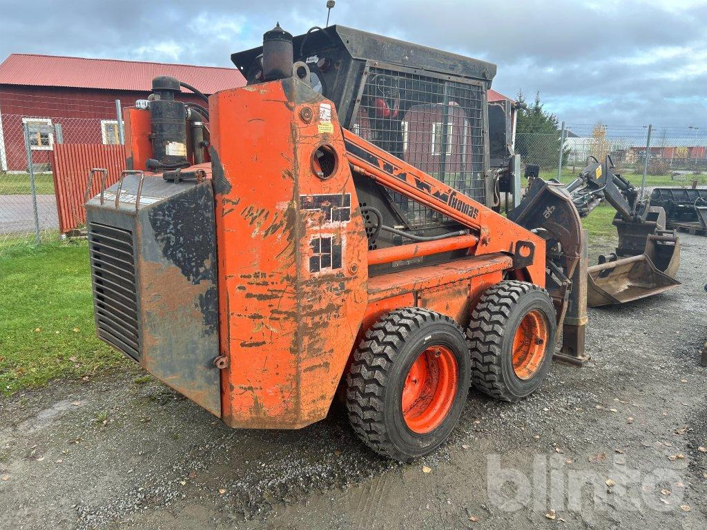 Thomas 233 Plus - מעמיס היגוי החלקה: תמונה 4 Thomas 233 Plus - מעמיס היגוי החלקה: תמונה 4