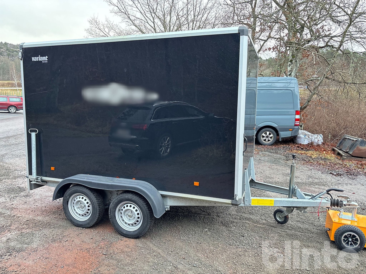 VARIANT - קרון נגרר בתיבה סגורה: תמונה 1 VARIANT - קרון נגרר בתיבה סגורה: תמונה 1