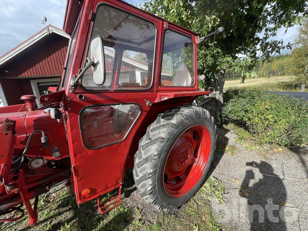 טרקטור חקלאי VOLVO-BM T 430 med lastare: תמונה 38