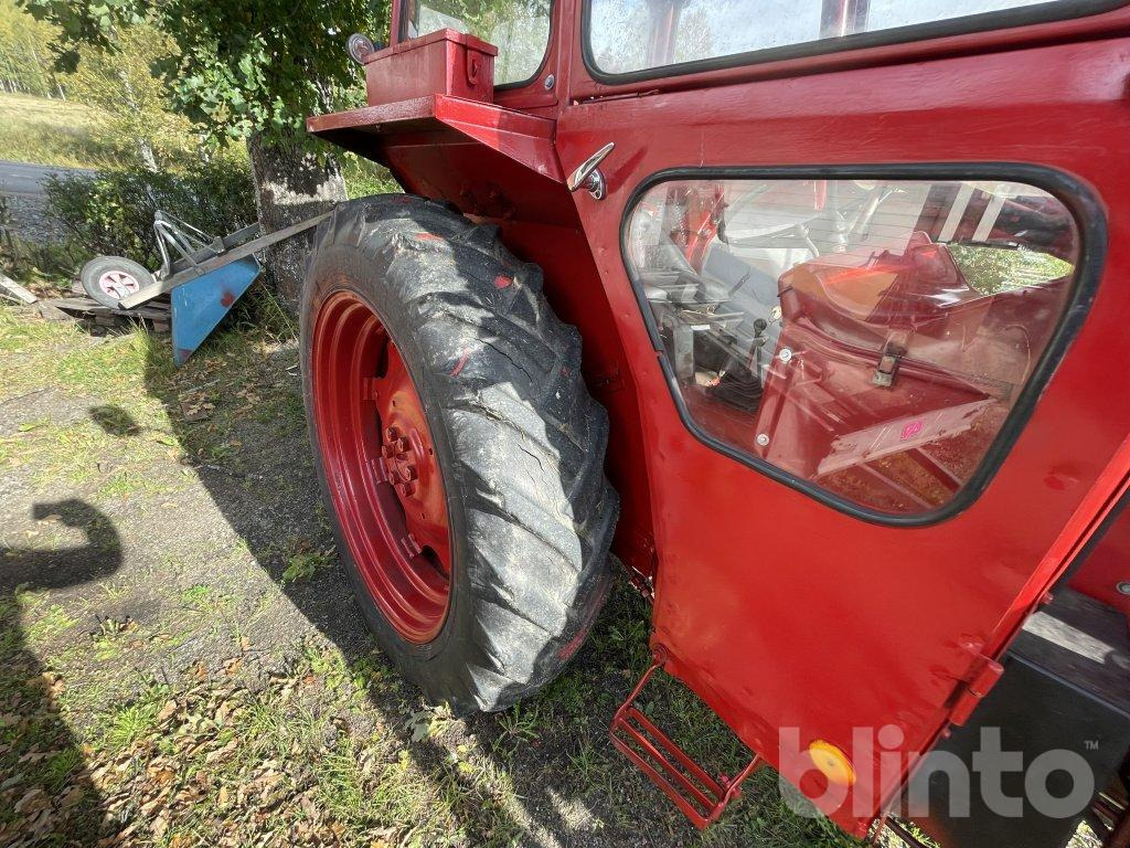 טרקטור חקלאי VOLVO-BM T 430 med lastare: תמונה 22