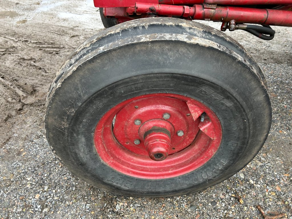 טרקטור חקלאי VOLVO-BM T 430: תמונה 13 טרקטור חקלאי VOLVO-BM T 430: תמונה 13