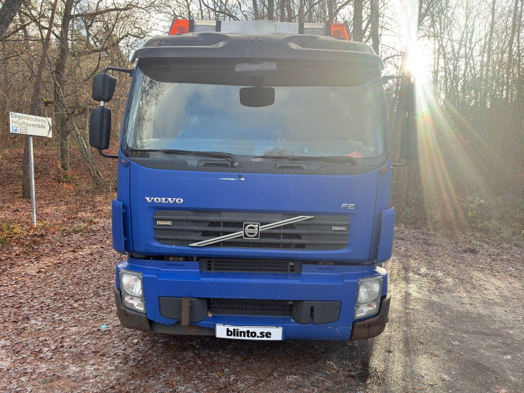 VOLVO FE-320 6*2 - משאית: תמונה 2 VOLVO FE-320 6*2 - משאית: תמונה 2