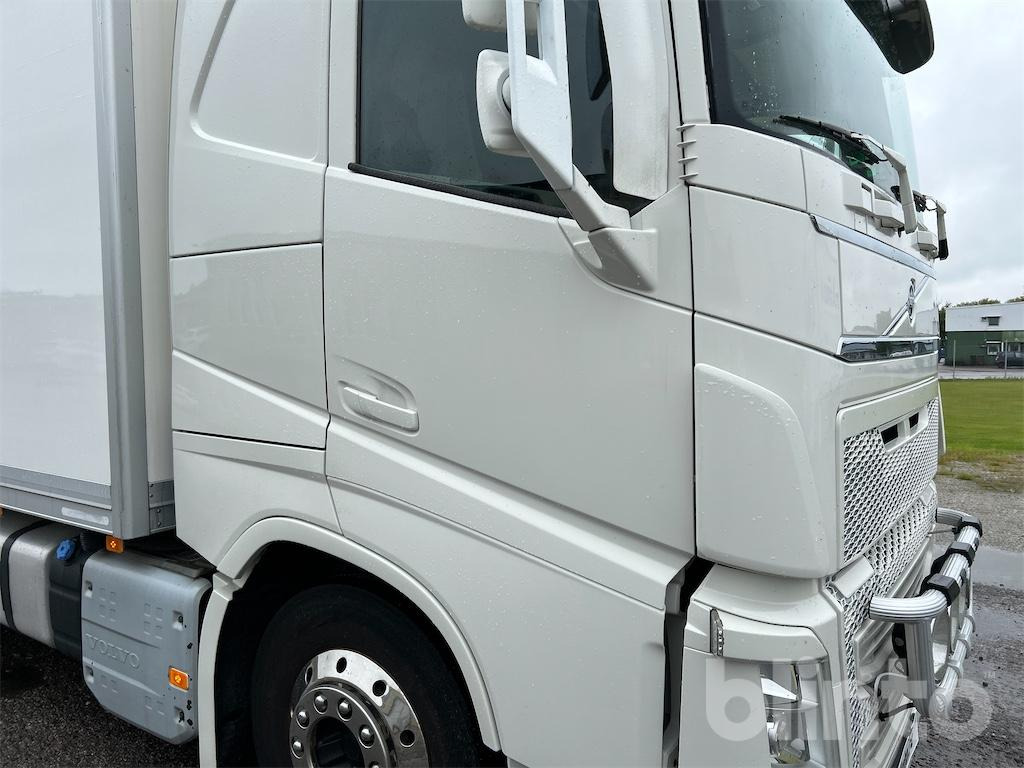 משאית תיבה VOLVO FH 4*2: תמונה 15
