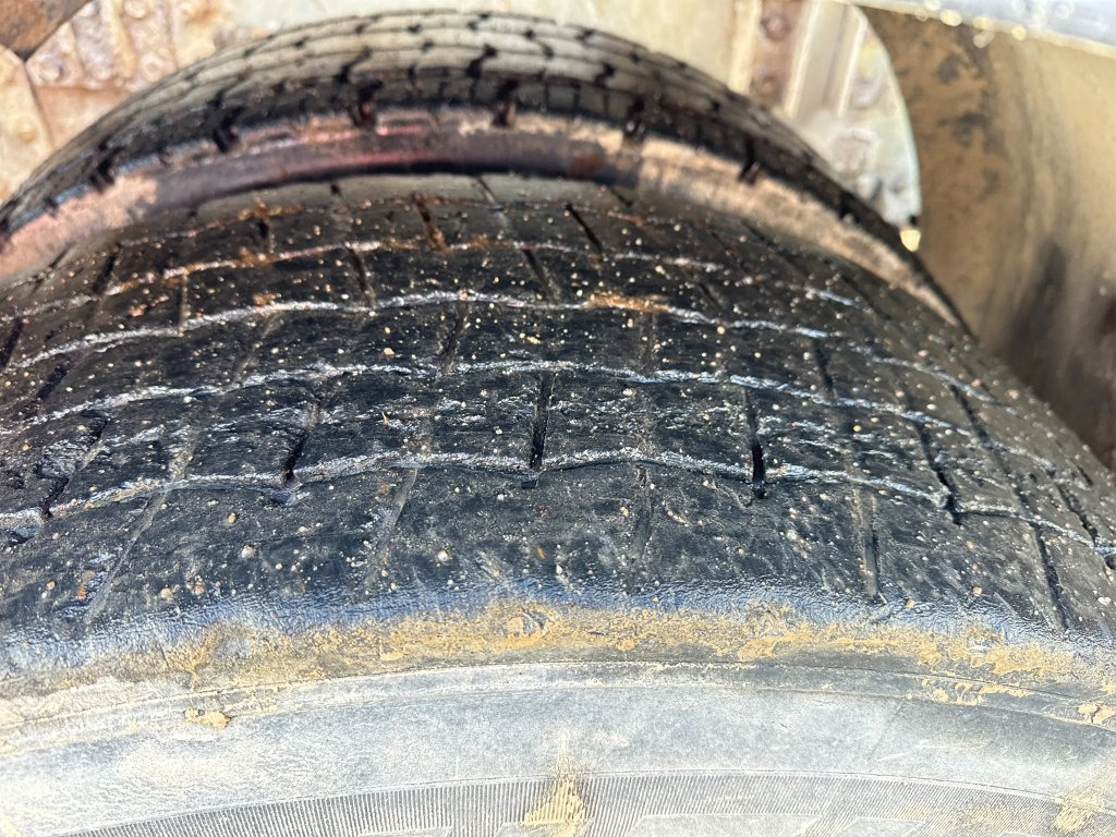 משאית עץ VOLVO FH12 6X4: תמונה 36