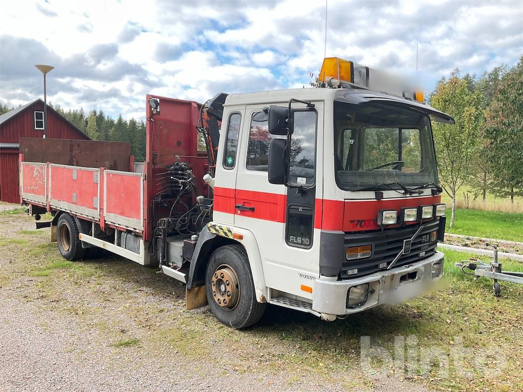 VOLVO FL610 4X2 - משאית צד נופל/ שטוחה, משאית מנוף: תמונה 4 VOLVO FL610 4X2 - משאית צד נופל/ שטוחה, משאית מנוף: תמונה 4