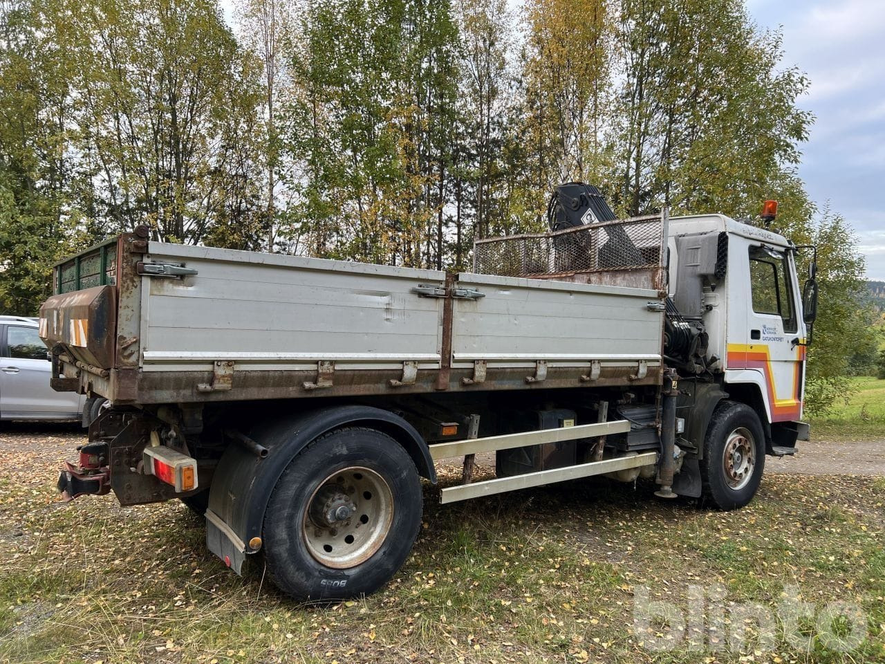 VOLVO FL7 4X2 - מזהיר, משאית מנוף: תמונה 4 VOLVO FL7 4X2 - מזהיר, משאית מנוף: תמונה 4