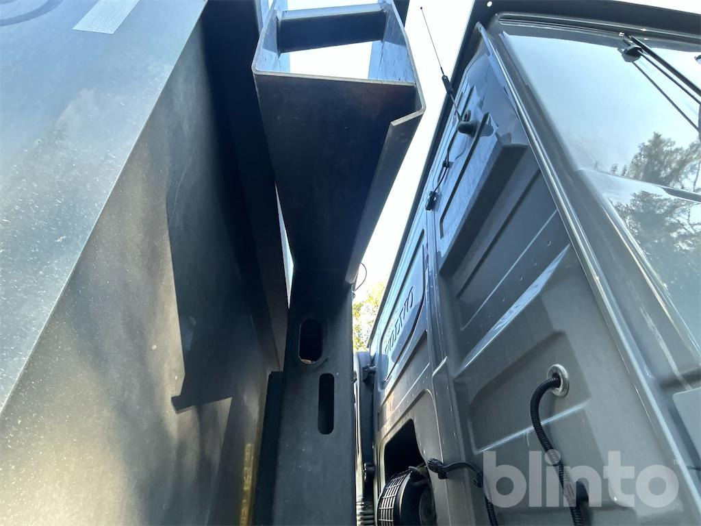 מזהיר VOLVO FM 540: תמונה 29