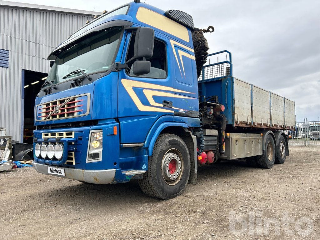 VOLVO FM12 6*2 - מזהיר, משאית מנוף: תמונה 2 VOLVO FM12 6*2 - מזהיר, משאית מנוף: תמונה 2