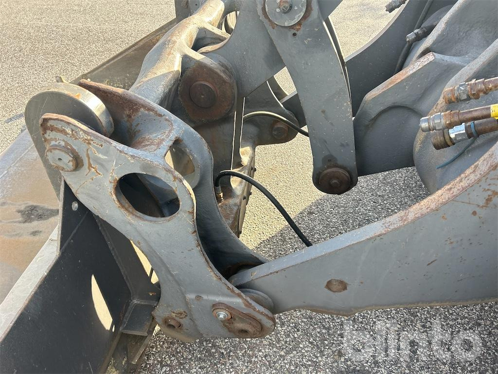 מעמיס גלגלים VOLVO L90D: תמונה 14 מעמיס גלגלים VOLVO L90D: תמונה 14