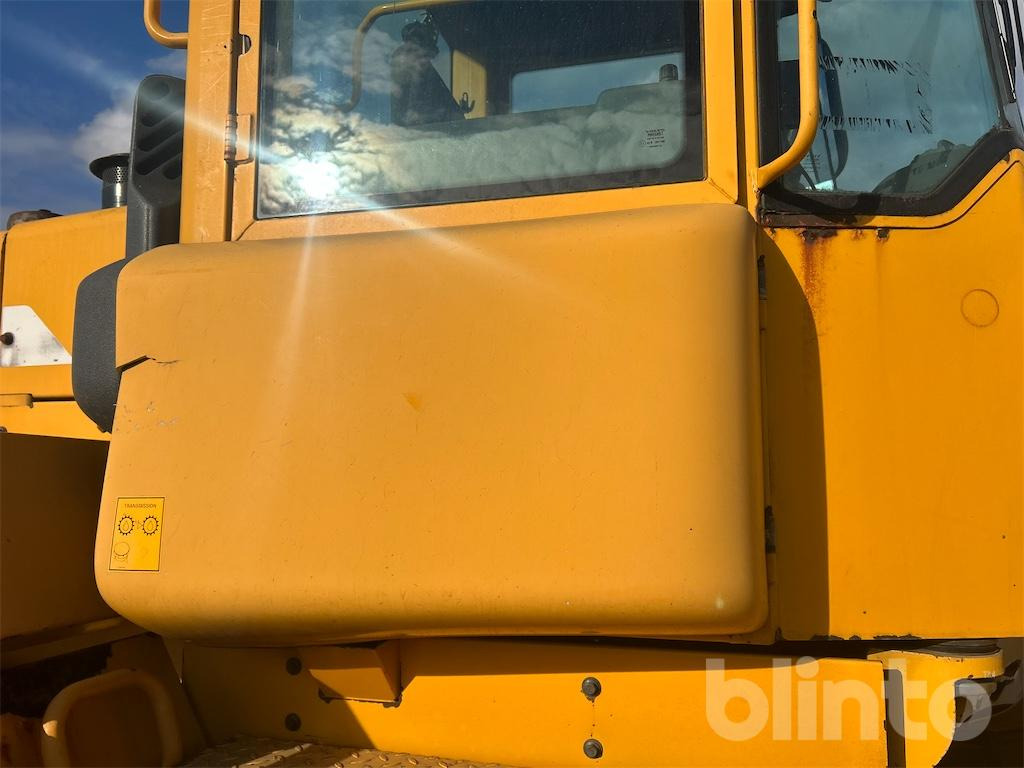 מעמיס גלגלים VOLVO L90D: תמונה 35 מעמיס גלגלים VOLVO L90D: תמונה 35