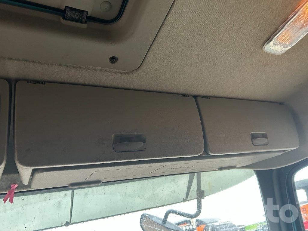 משאית Volvo 330: תמונה 48 משאית Volvo 330: תמונה 48