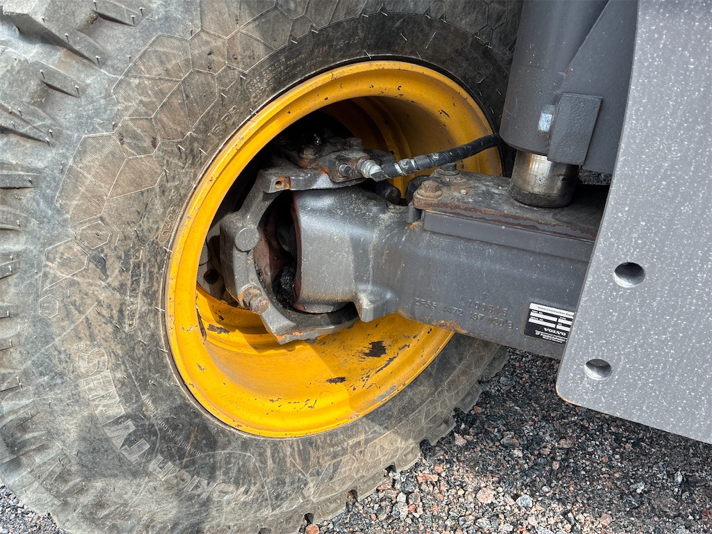 מחפר גלגלים Volvo EW140D: תמונה 50