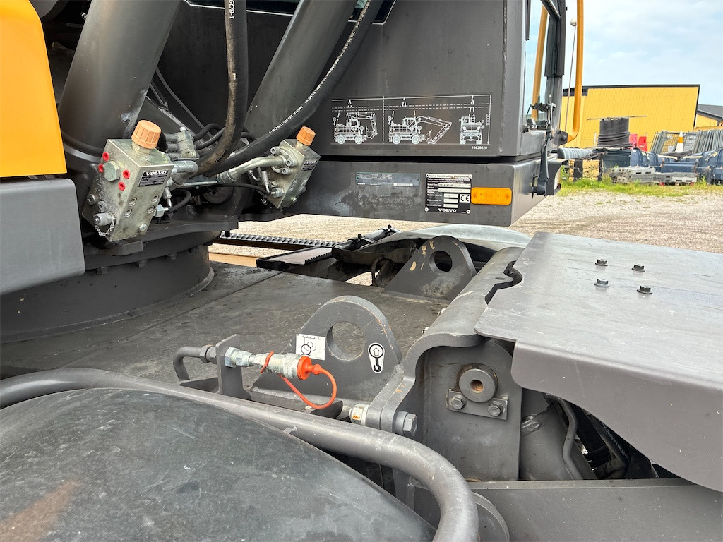 מחפר גלגלים Volvo EW140D: תמונה 31