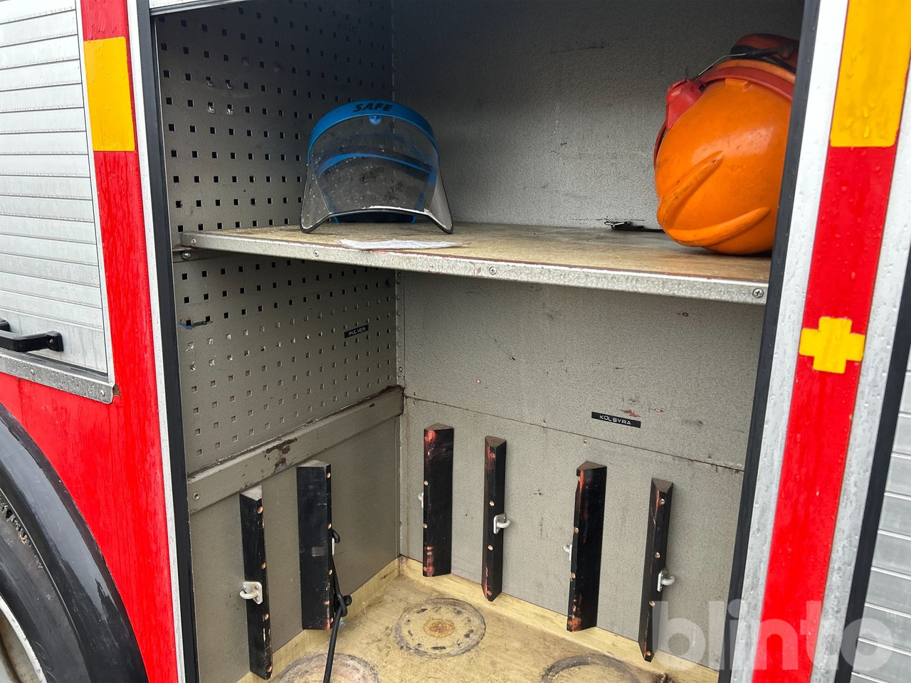 משאית אש Volvo F7 4X2: תמונה 50