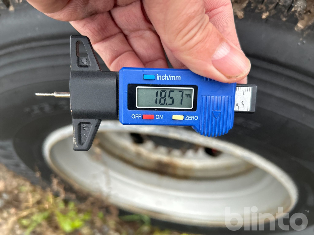 משאית אש Volvo F7 4X2: תמונה 47