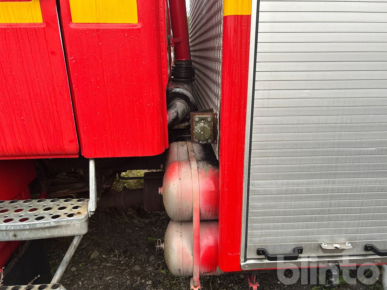 משאית אש Volvo F7 4X2: תמונה 41