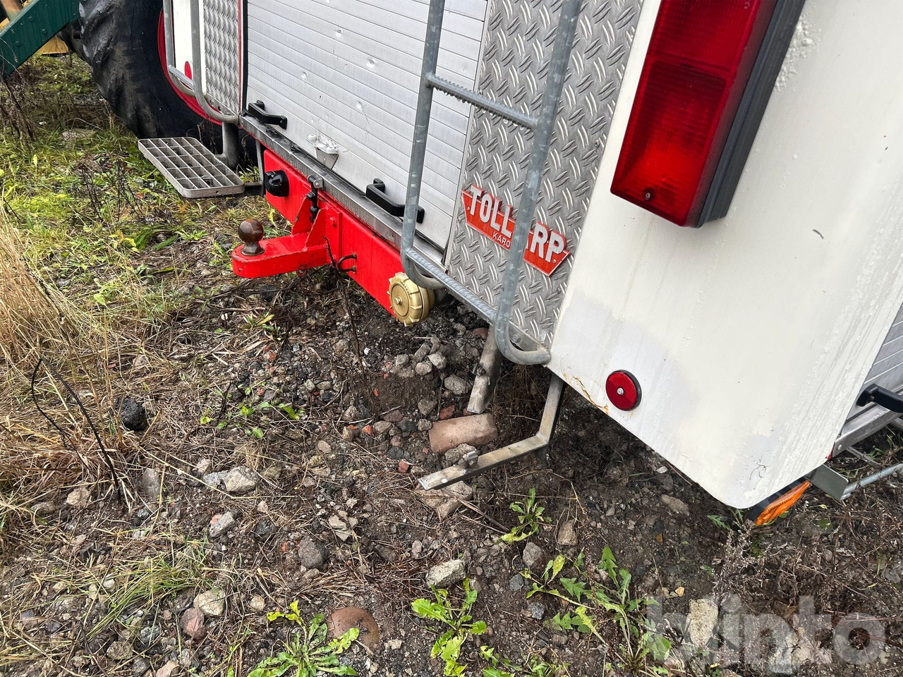 משאית אש Volvo F7 4X2: תמונה 29