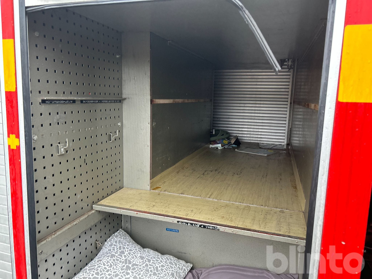 משאית אש Volvo F7 4X2: תמונה 49