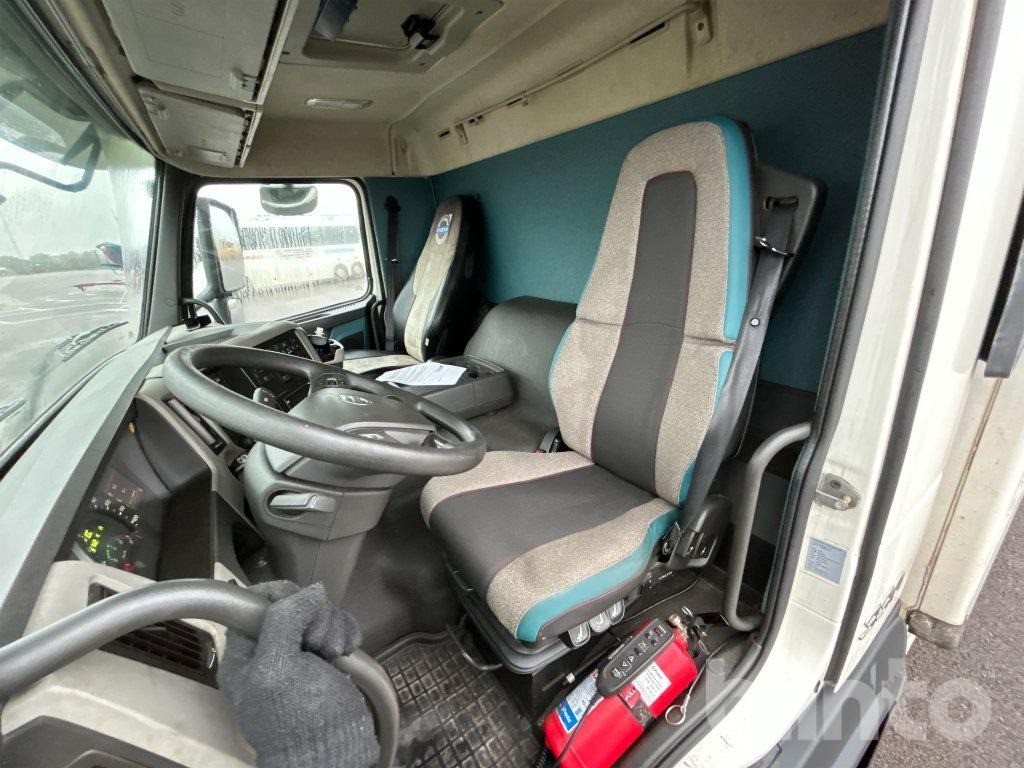 Volvo FM330 6x2 JPGS - Carrier 2-zon - משאית קירור: תמונה 4 Volvo FM330 6x2 JPGS - Carrier 2-zon - משאית קירור: תמונה 4