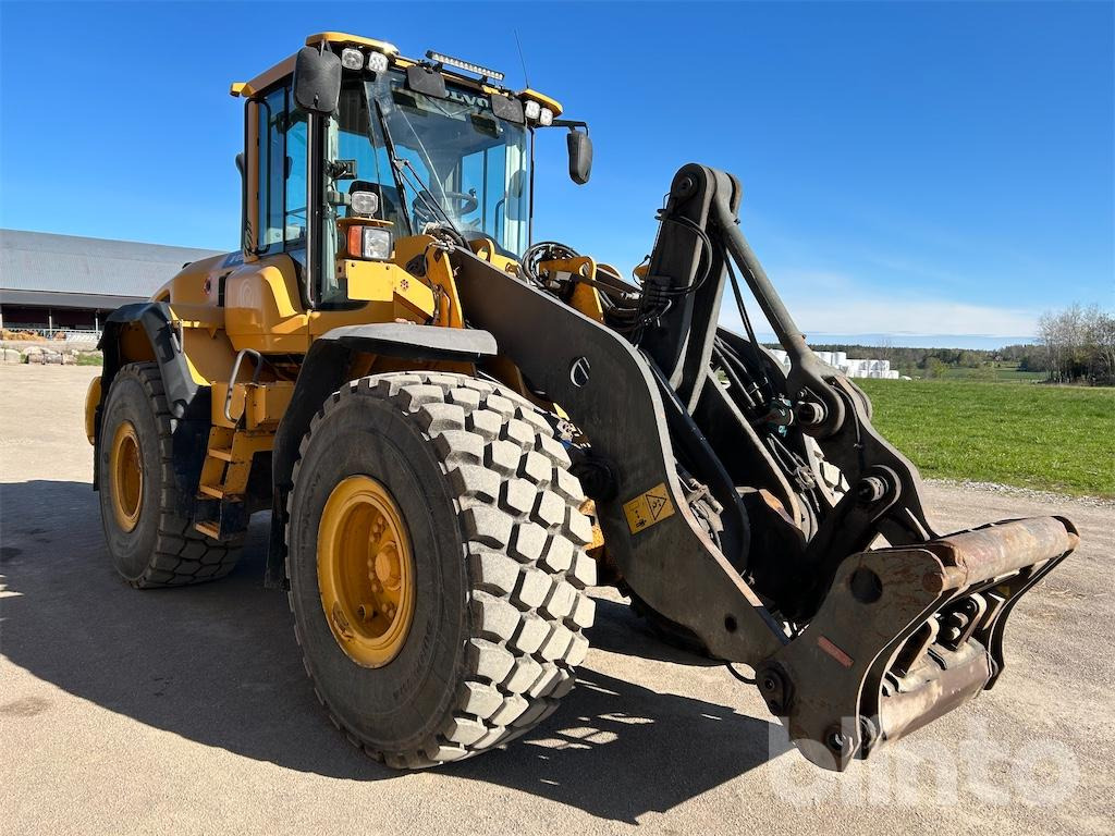 Volvo L110G - מעמיס גלגלים: תמונה 1 Volvo L110G - מעמיס גלגלים: תמונה 1
