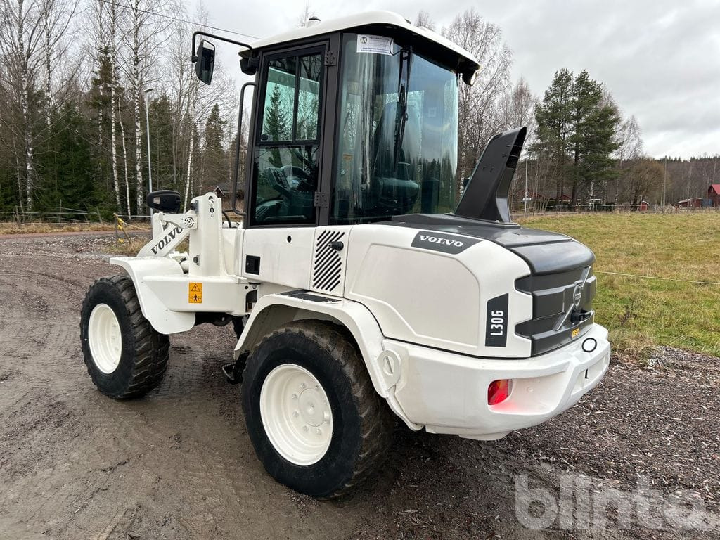 Volvo L30G - מעמיס גלגלים: תמונה 5 Volvo L30G - מעמיס גלגלים: תמונה 5