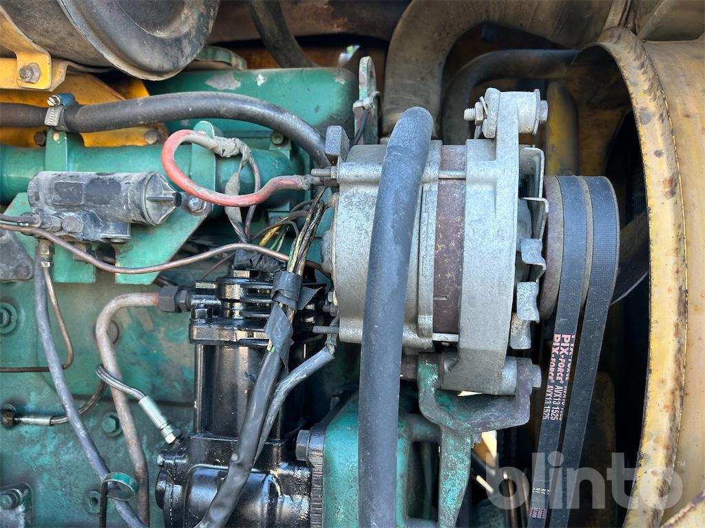 מעמיס גלגלים Volvo LM846: תמונה 15