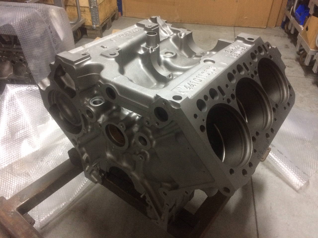 BASAMENTO MERCEDES OM441 - RIF. MERCEDES 4410100208 - בית ארכובה: תמונה 1 BASAMENTO MERCEDES OM441 - RIF. MERCEDES 4410100208 - בית ארכובה: תמונה 1