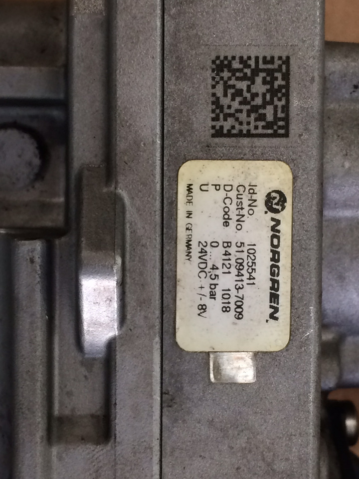 FARFALLA ACCELERAZIONE RIF. MAN 51094137013 / 51094137009 - חיישן עבור משאית: תמונה 2 FARFALLA ACCELERAZIONE RIF. MAN 51094137013 / 51094137009 - חיישן עבור משאית: תמונה 2