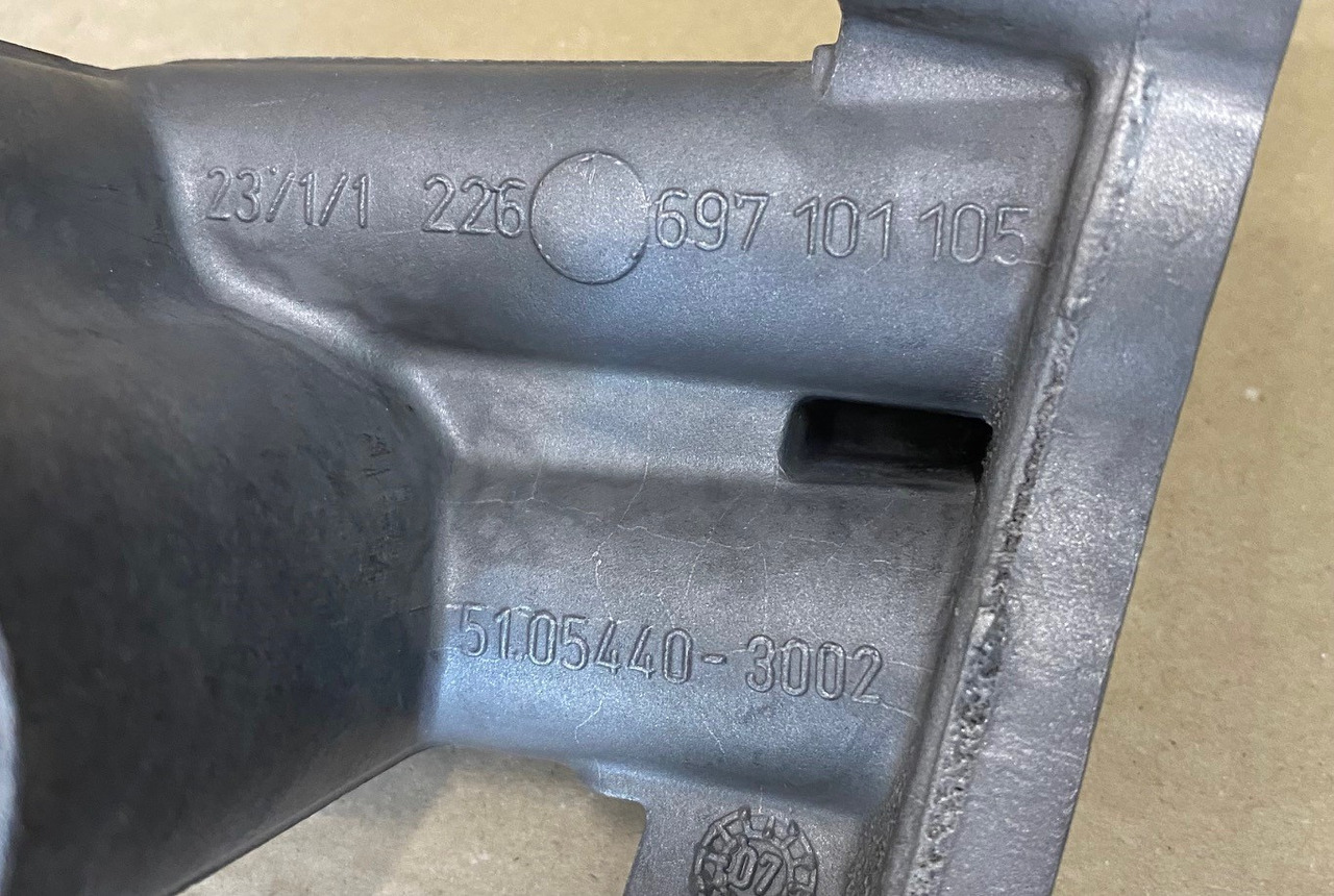 RACCORDO MODULO OLIO MAN 51054406008 - מנוע וחלקים עבור משאית: תמונה 4 RACCORDO MODULO OLIO MAN 51054406008 - מנוע וחלקים עבור משאית: תמונה 4