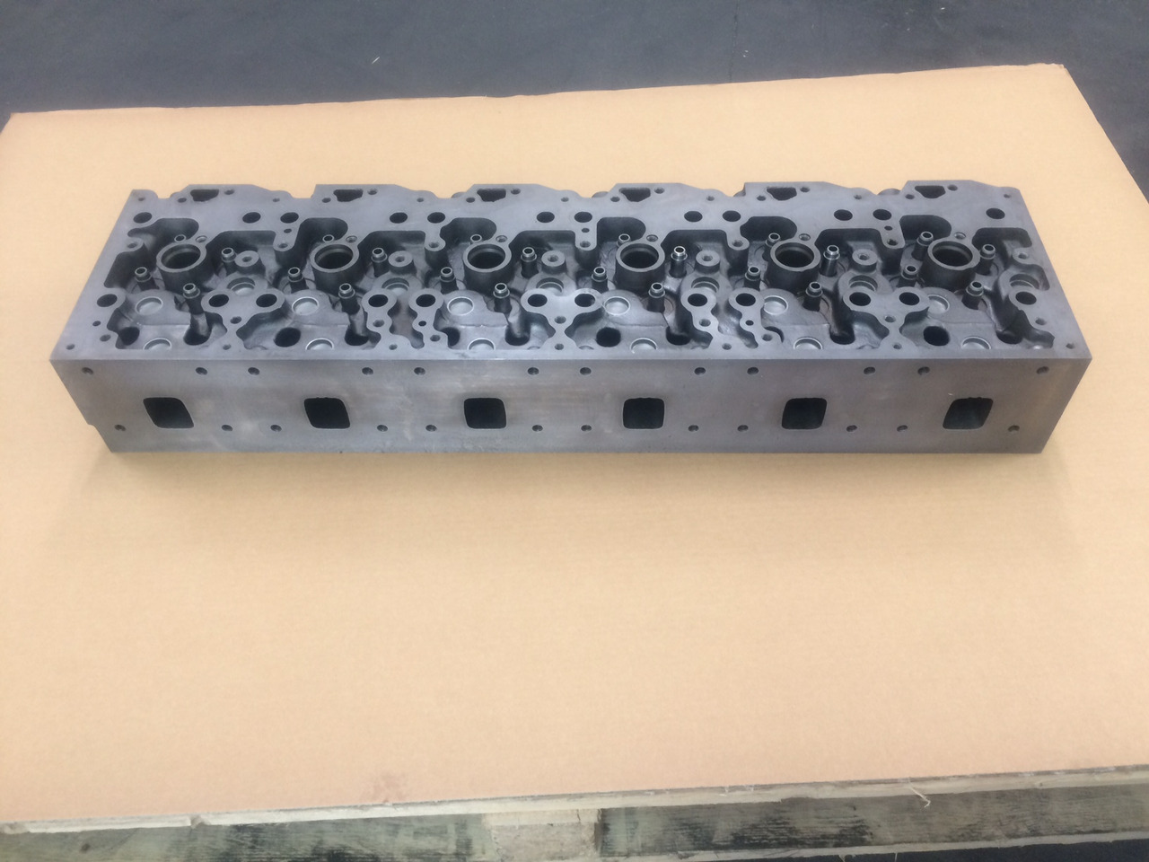 TESTATA CILINDRO - MAN 51031006095 - MOTORE MAN D0836 Common Rail - ראש צילינדר: תמונה 5 TESTATA CILINDRO - MAN 51031006095 - MOTORE MAN D0836 Common Rail - ראש צילינדר: תמונה 5