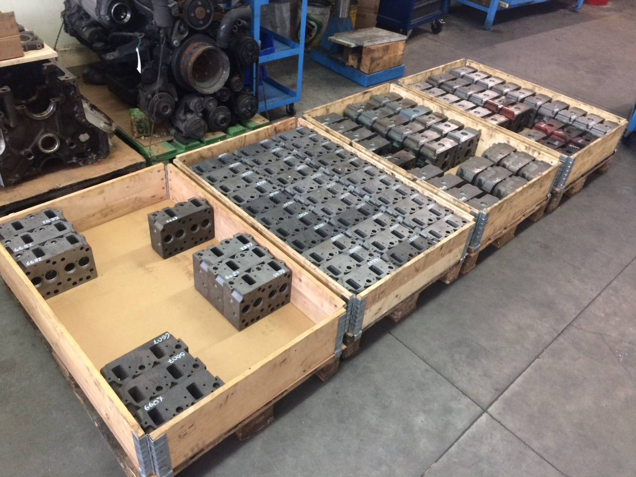 TESTATE MOTORI MAN D0824 / D0826 / D0834 / D0836 - מנוע וחלקים עבור משאית: תמונה 3 TESTATE MOTORI MAN D0824 / D0826 / D0834 / D0836 - מנוע וחלקים עבור משאית: תמונה 3