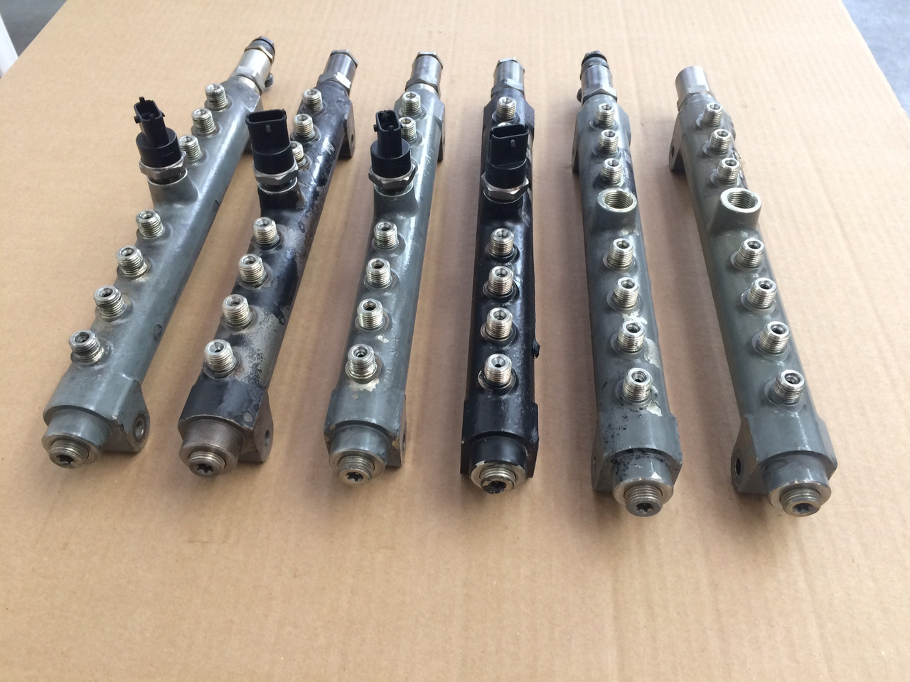 TUBO PRESSIONE COMMON RAIL MAN 51103116039 - מערכת דלק: תמונה 4 TUBO PRESSIONE COMMON RAIL MAN 51103116039 - מערכת דלק: תמונה 4