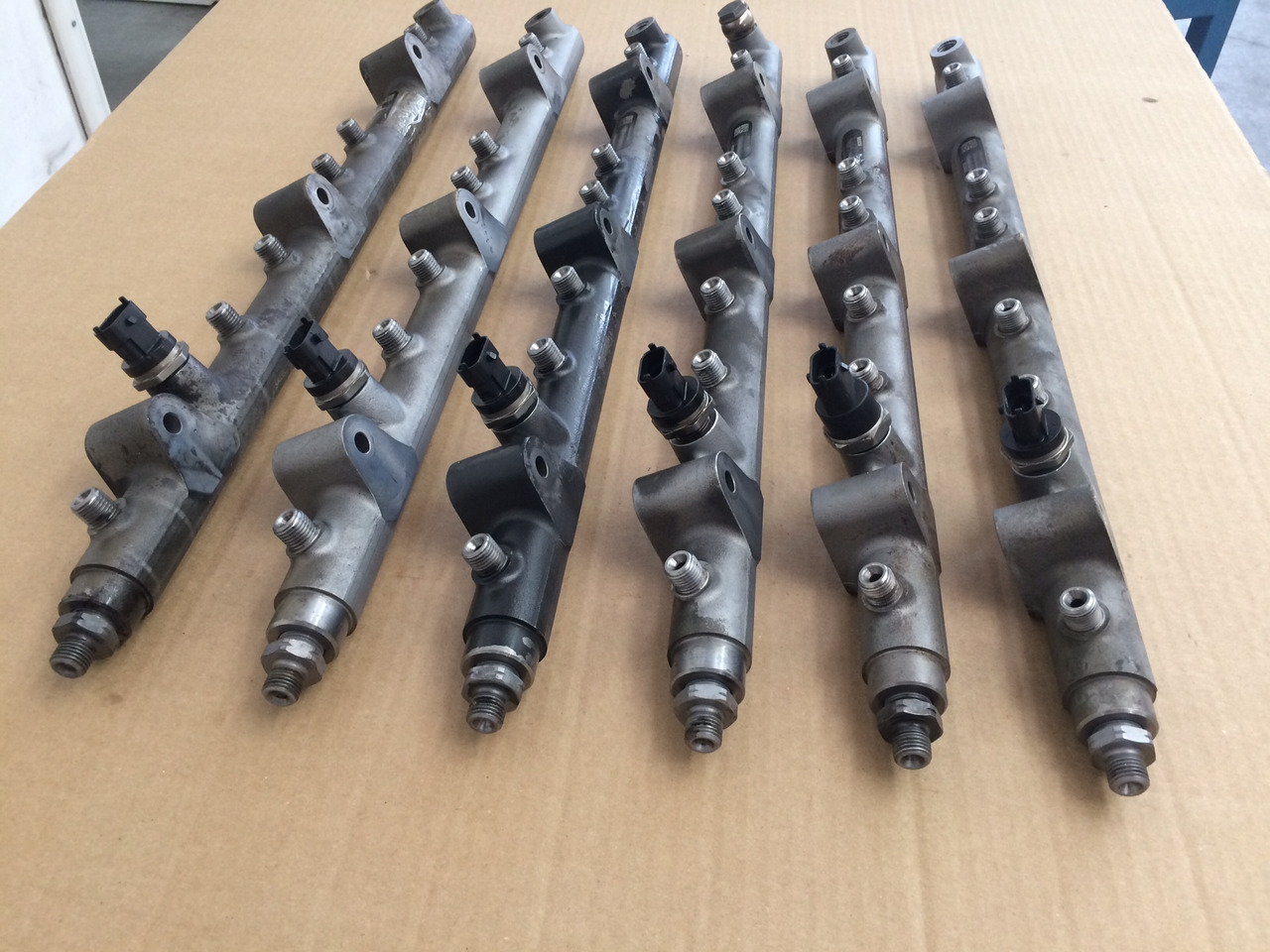 TUBO PRESSIONE COMMON RAIL MAN 51103116082 - מערכת דלק: תמונה 3 TUBO PRESSIONE COMMON RAIL MAN 51103116082 - מערכת דלק: תמונה 3