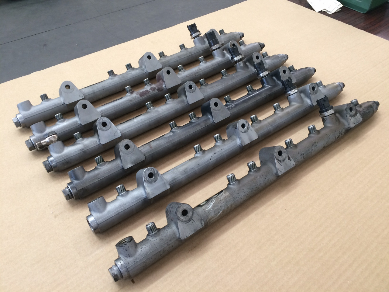 TUBO PRESSIONE COMMON RAIL MAN 51103116082 - מערכת דלק: תמונה 4 TUBO PRESSIONE COMMON RAIL MAN 51103116082 - מערכת דלק: תמונה 4