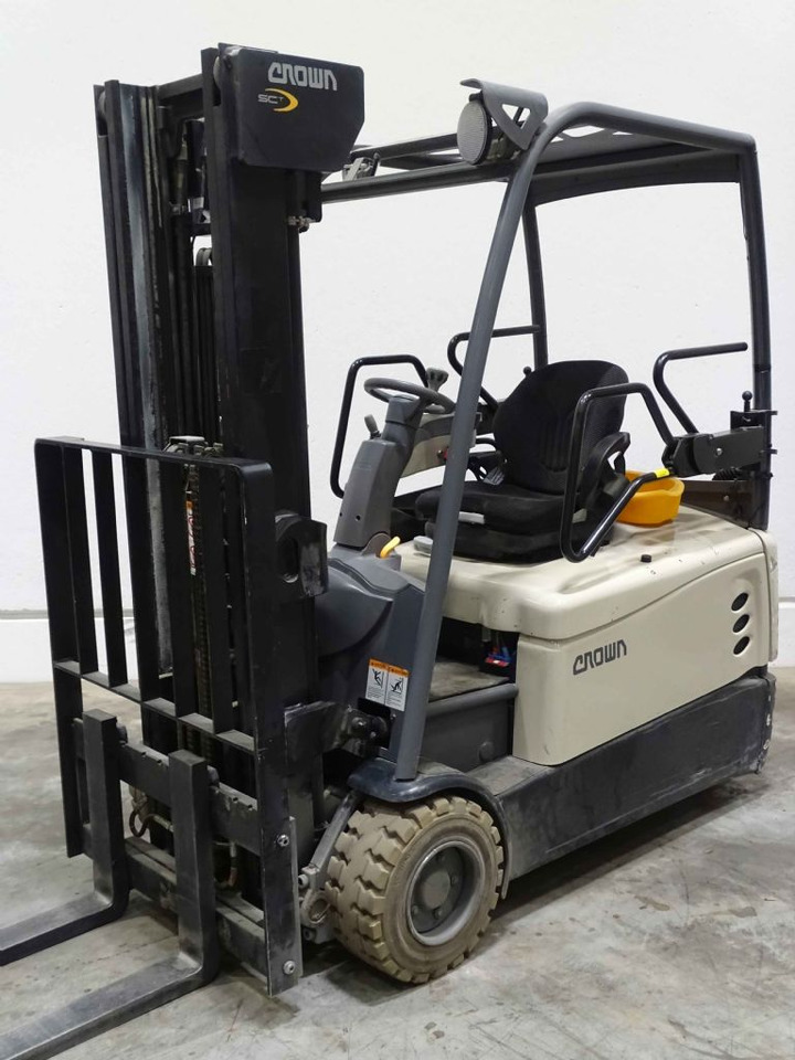 Crown SCT6060-2.0 - מלגזה חשמלית: תמונה 5 Crown SCT6060-2.0 - מלגזה חשמלית: תמונה 5