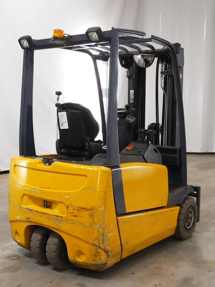 Jungheinrich EFGDF16LGE435DZ - מלגזה חשמלית: תמונה 2 Jungheinrich EFGDF16LGE435DZ - מלגזה חשמלית: תמונה 2